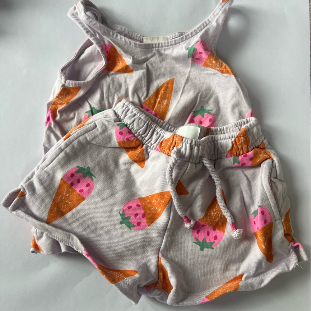 EUC size 5 Zara set tank and shorts